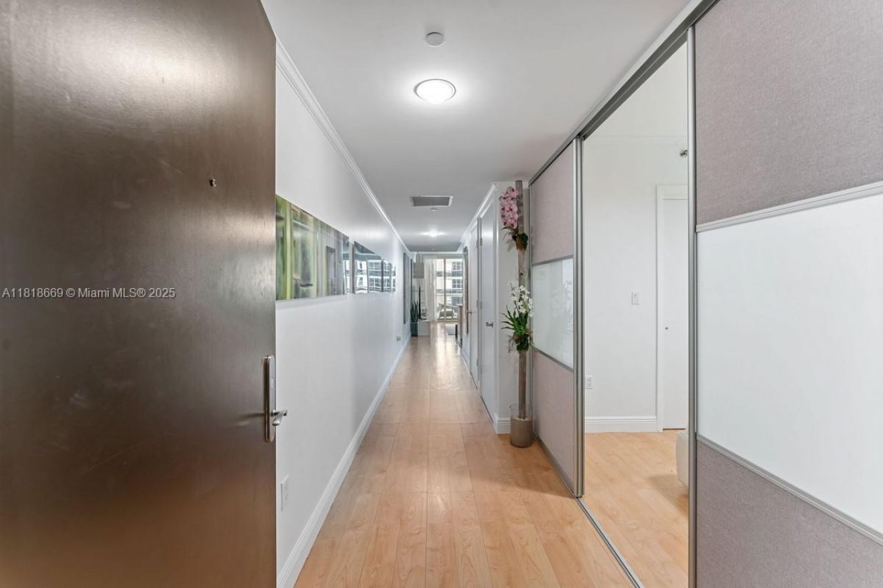 1830 S Ocean Dr, Unit 3005, Hallandale Beach, FL 33009 Photo