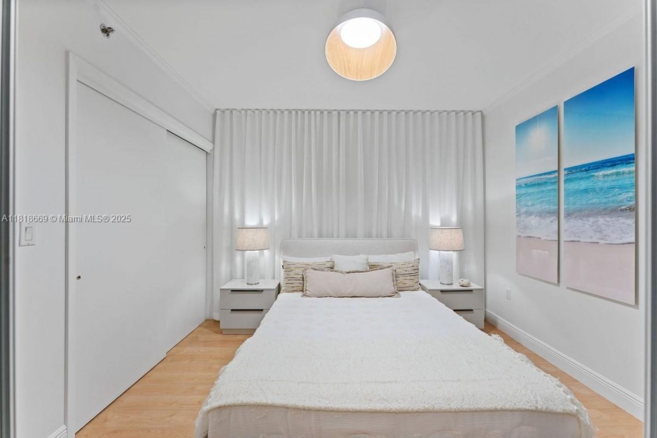 1830 S Ocean Dr, Unit 3005, Hallandale Beach, FL 33009 Photo