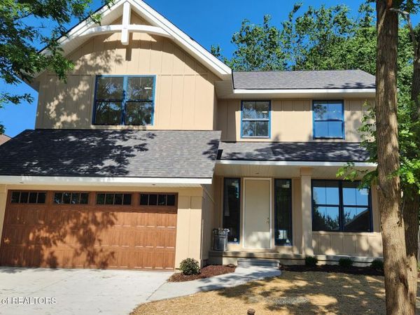 7822 Forestview Drive, Haslett, MI 48840