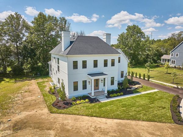 7301 Wood Edge Lane, New Albany, OH 43054