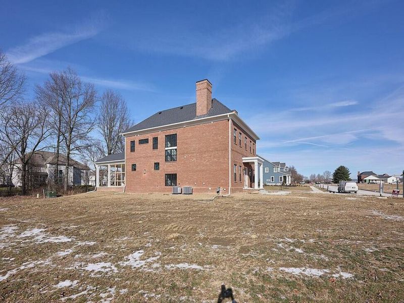 7301 Wood Edge Lane, New Albany, OH 43054 Photo 2