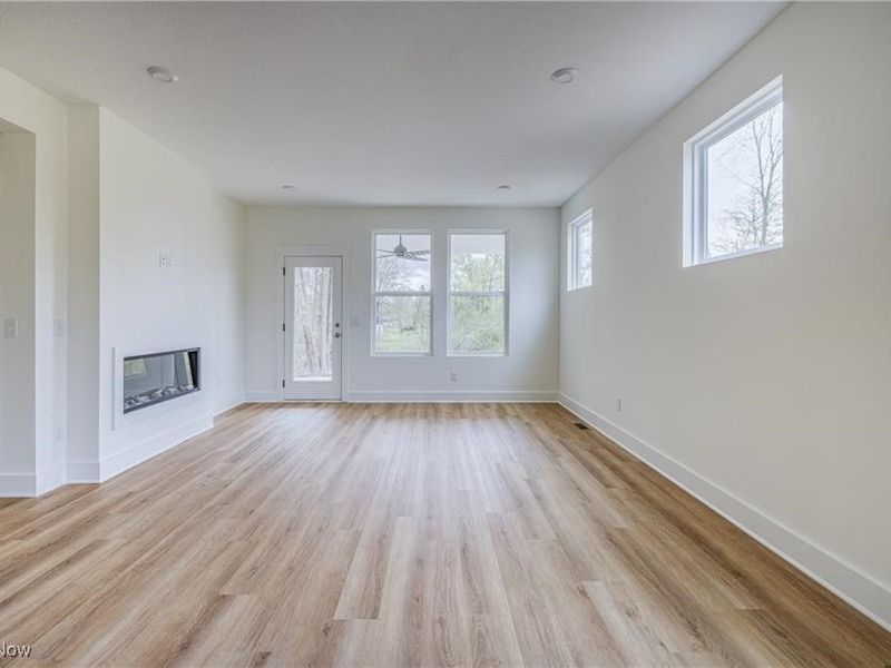 2105 Glenmont Drive, Brunswick, OH 44212 Photo 5