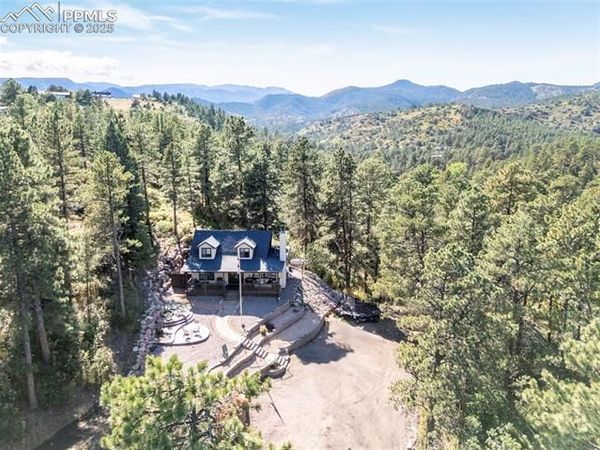 8946 Cottonwood Drive, Beulah, CO 81023