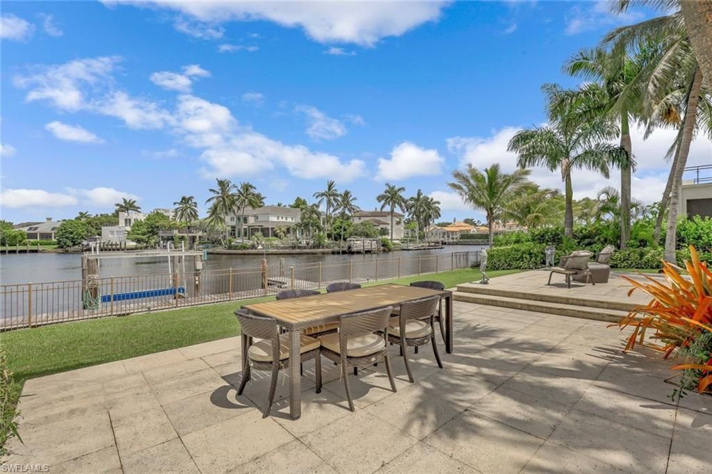 655 Galleon Dr, Naples, FL 34102 Photo