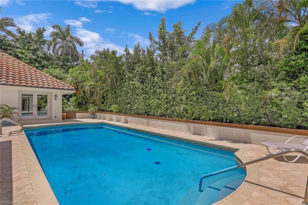 655 Galleon Dr, Naples, FL 34102 Photo