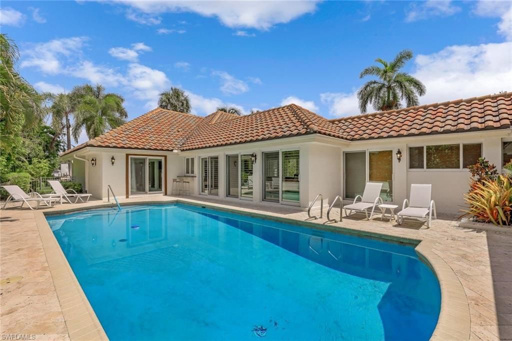 655 Galleon Dr, Naples, FL 34102 Photo