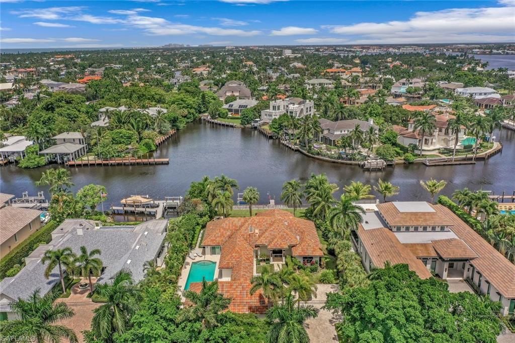 655 Galleon Dr, Naples, FL 34102 Photo