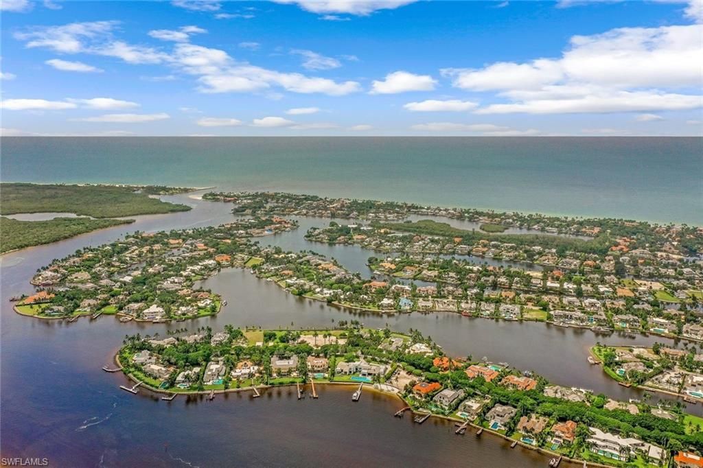 655 Galleon Dr, Naples, FL 34102 Photo