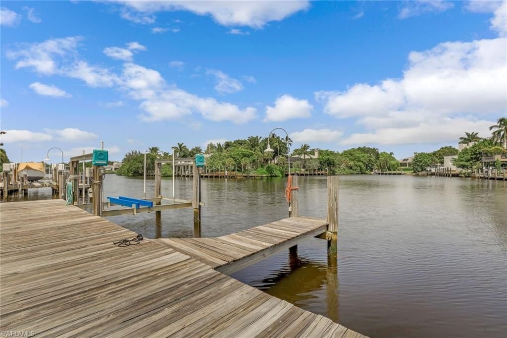 655 Galleon Dr, Naples, FL 34102 Photo