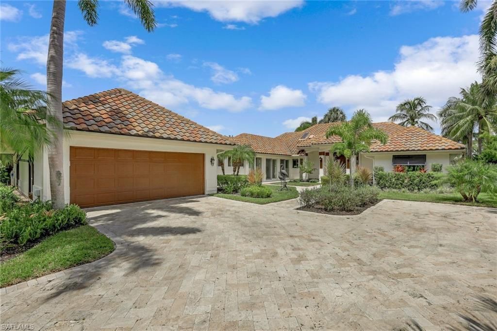 655 Galleon Dr, Naples, FL 34102 Photo