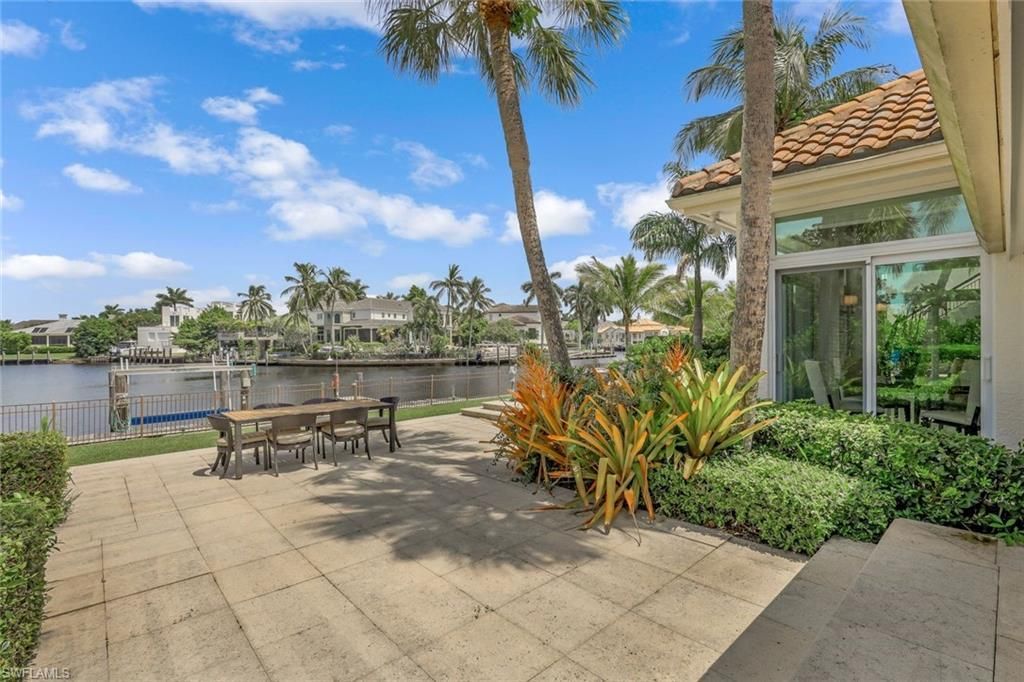 655 Galleon Dr, Naples, FL 34102 Photo