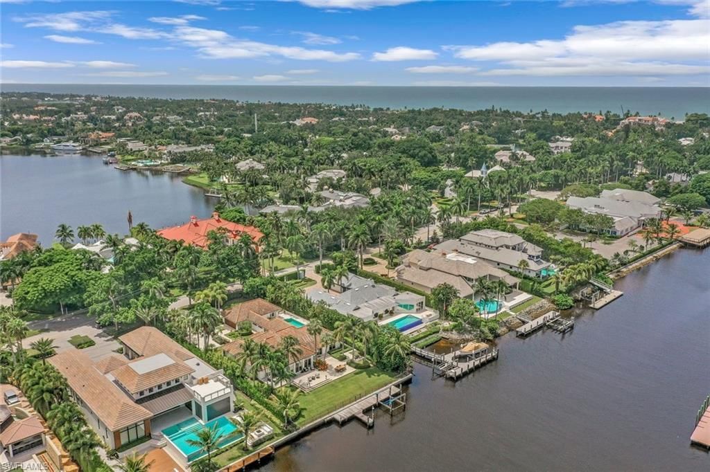 655 Galleon Dr, Naples, FL 34102 Photo