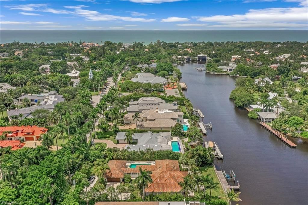 655 Galleon Dr, Naples, FL 34102 Photo