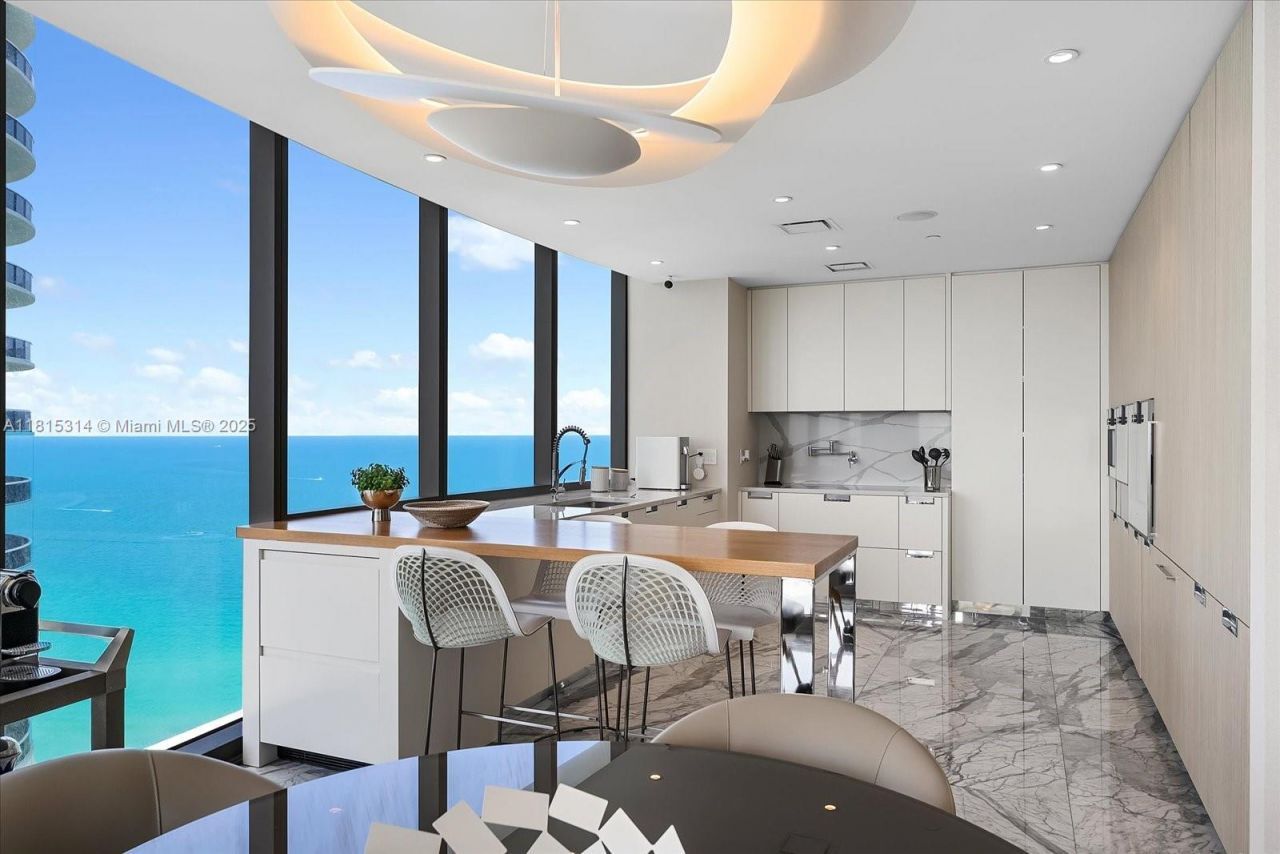 15701 Collins Ave, Unit 3101, Sunny Isles Beach, FL 33160 Photo