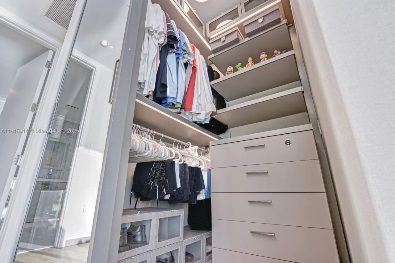 15701 Collins Ave, Unit 3101, Sunny Isles Beach, FL 33160 Photo