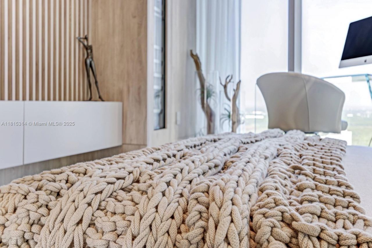 15701 Collins Ave, Unit 3101, Sunny Isles Beach, FL 33160 Photo