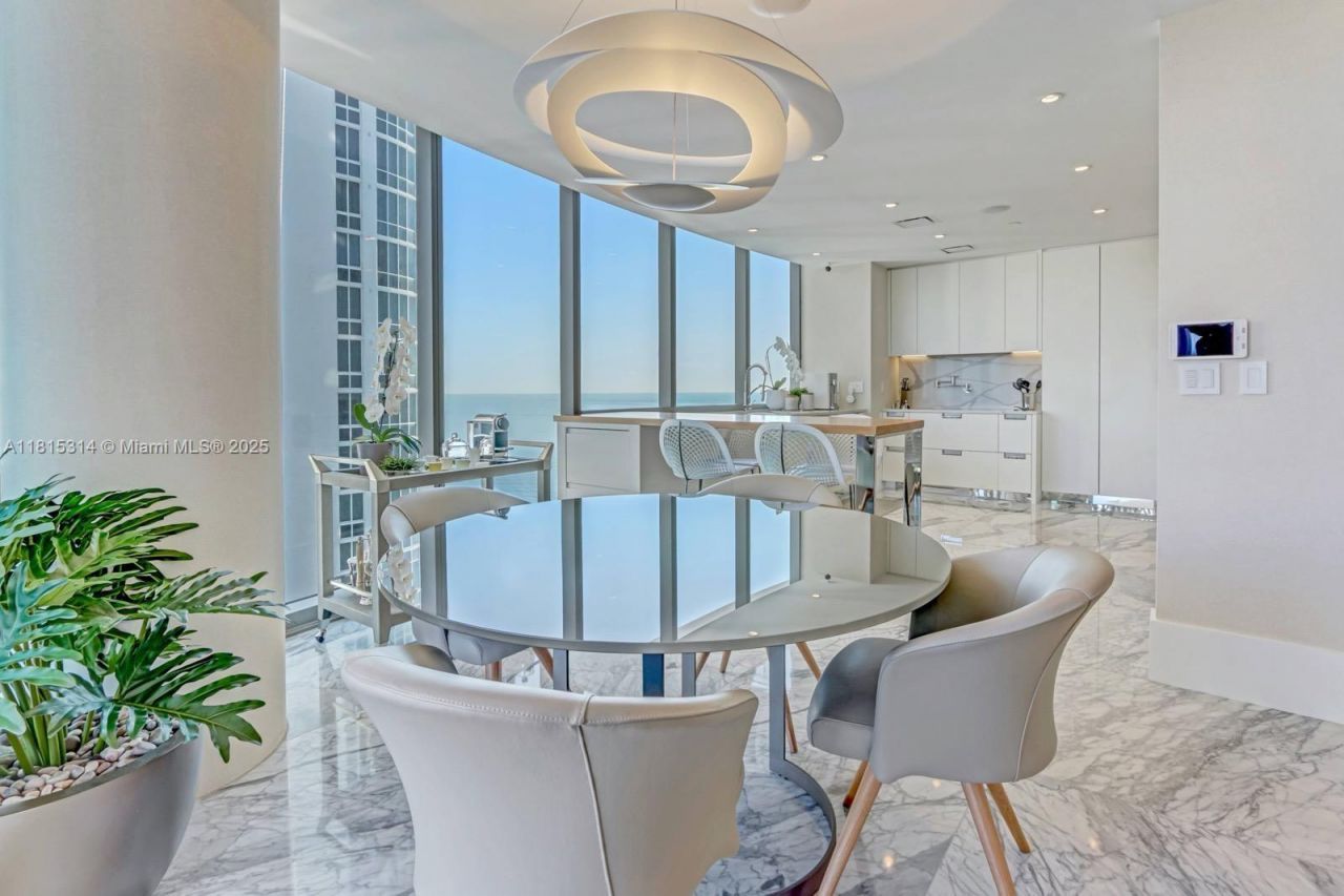 15701 Collins Ave, Unit 3101, Sunny Isles Beach, FL 33160 Photo