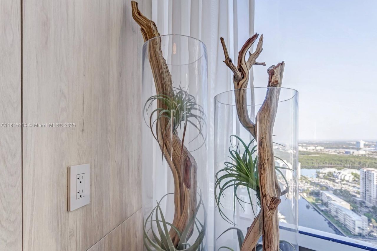 15701 Collins Ave, Unit 3101, Sunny Isles Beach, FL 33160 Photo