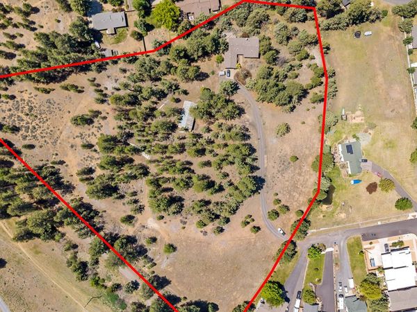 61521 Sunny Breeze Lane, Bend, OR 97702