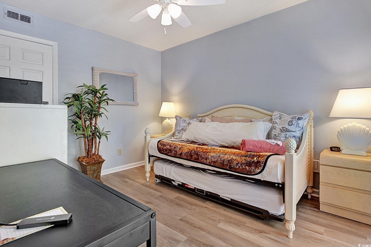 211 76th Ave. N Photo 32