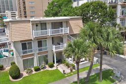 211 76th Ave. N photo 4