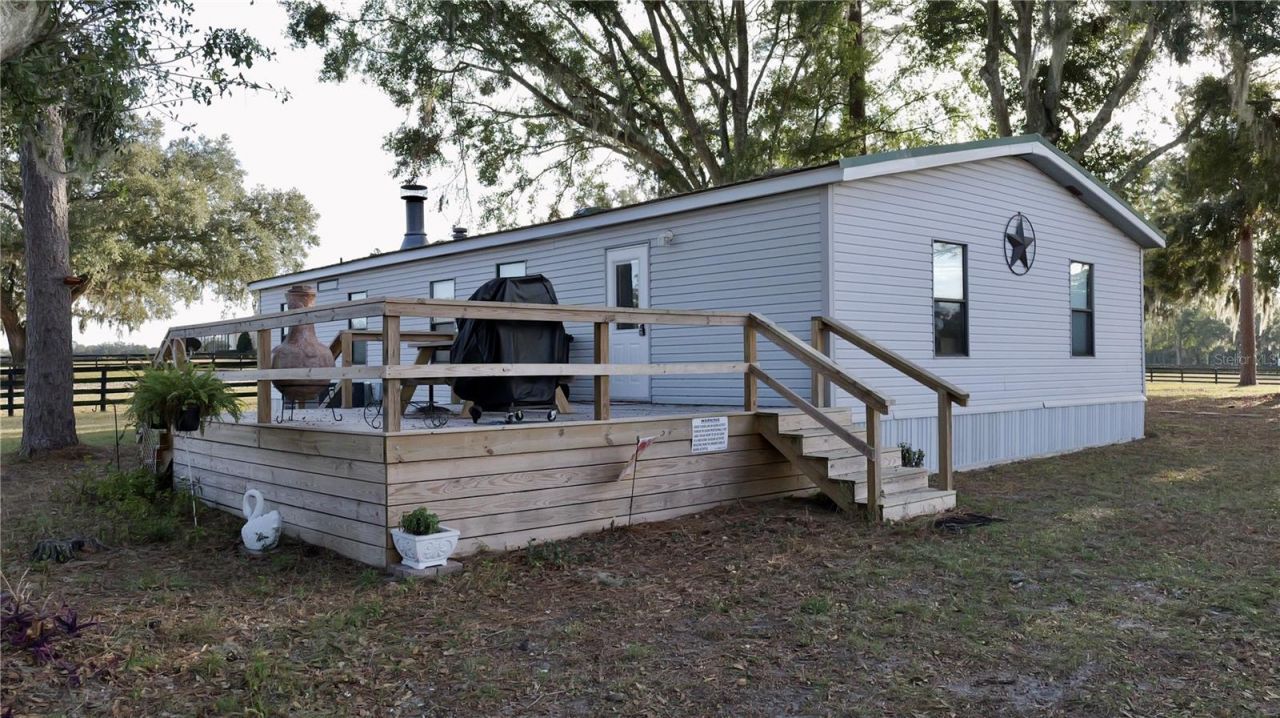 2153 SE Hwy-41 SE Highway 41, Morriston, FL 32668 Photo