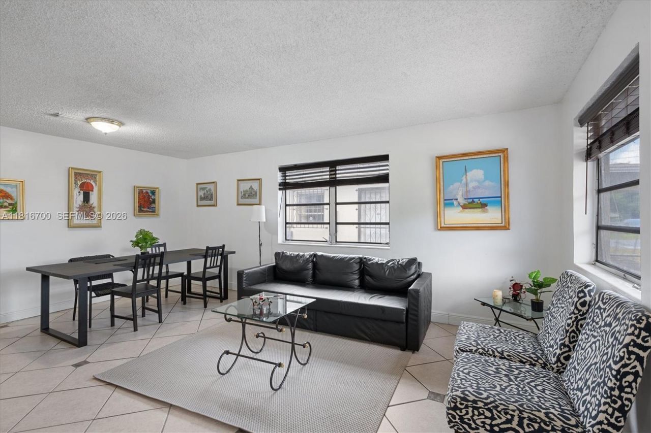 5726 SW 20th St, Miami, FL 33155 Photo