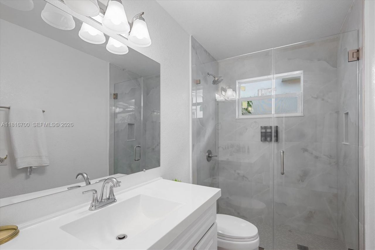 5726 SW 20th St, Miami, FL 33155 Photo