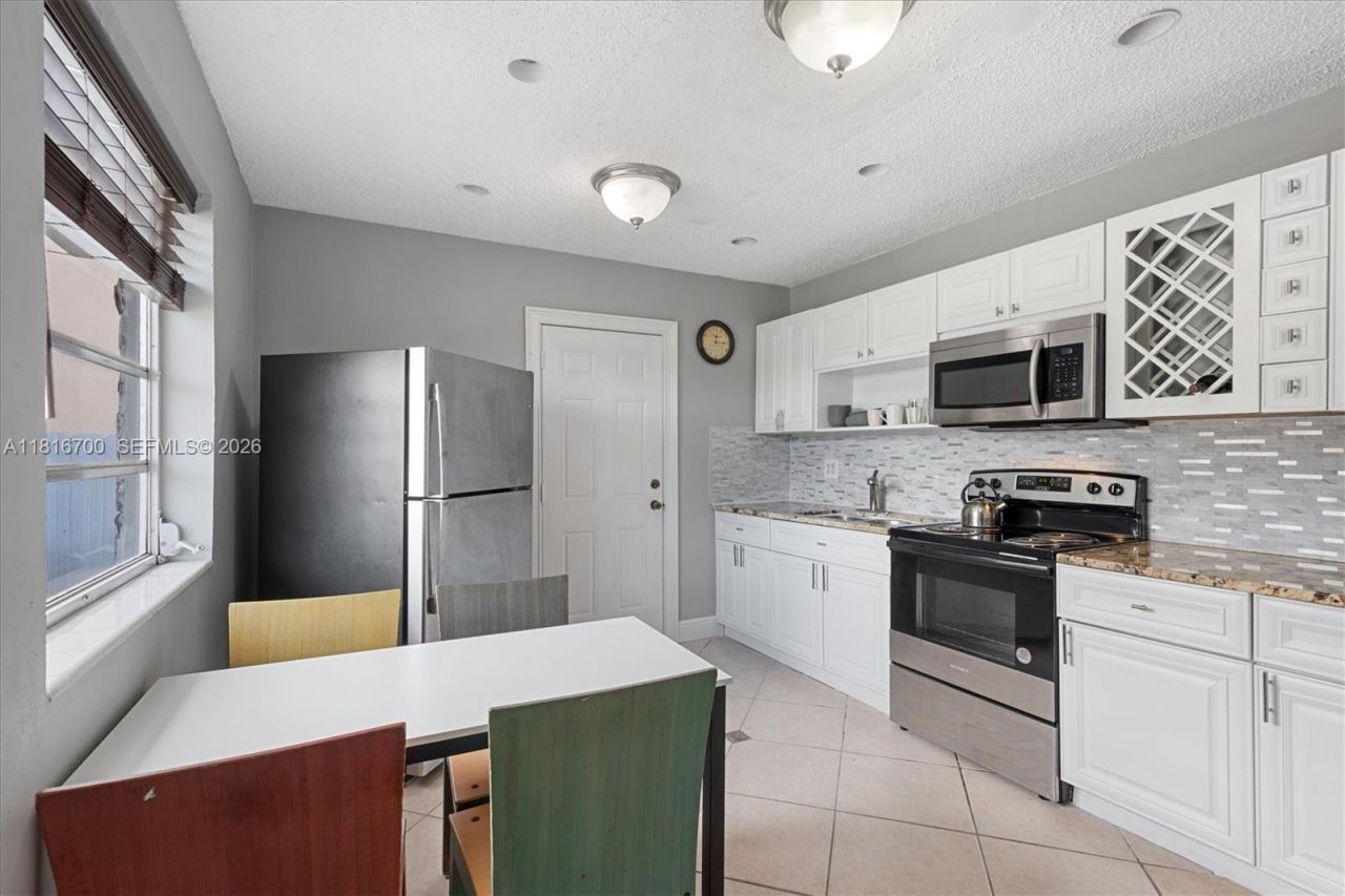 5726 SW 20th St, Miami, FL 33155 Photo