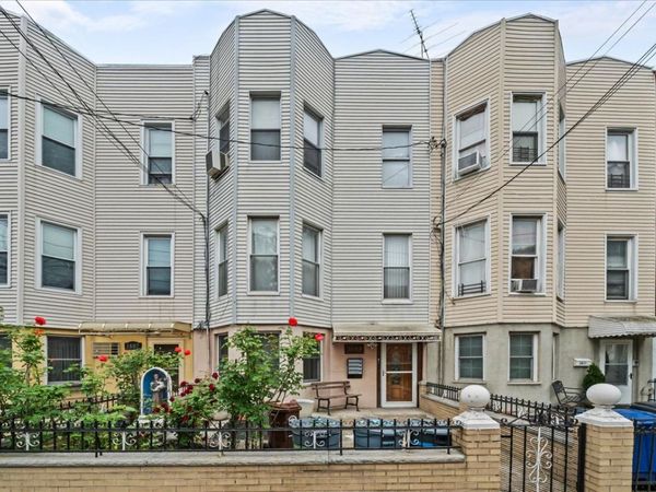 3809 12TH Avenue, Brooklyn, NY 11218