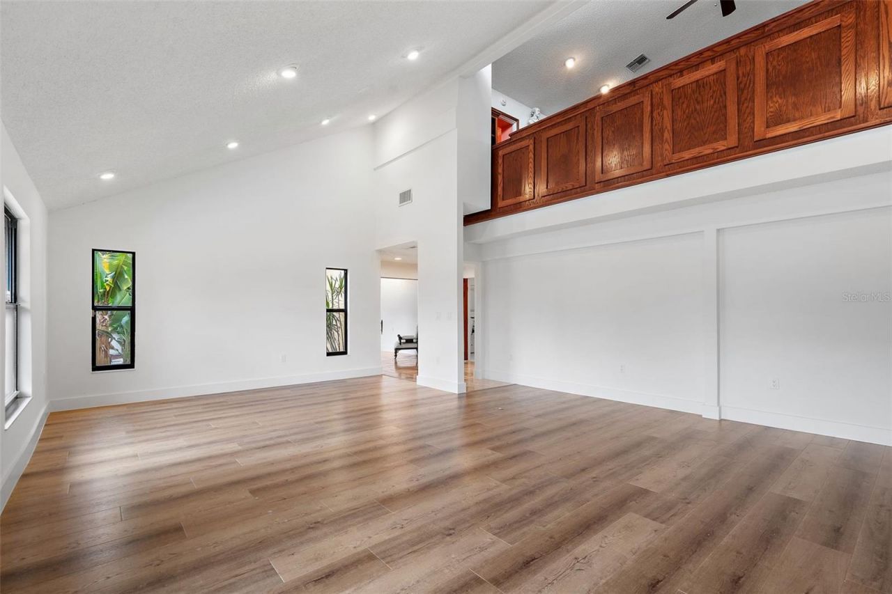 1721 Allens Creek Drive, Clearwater, FL 33764 Photo