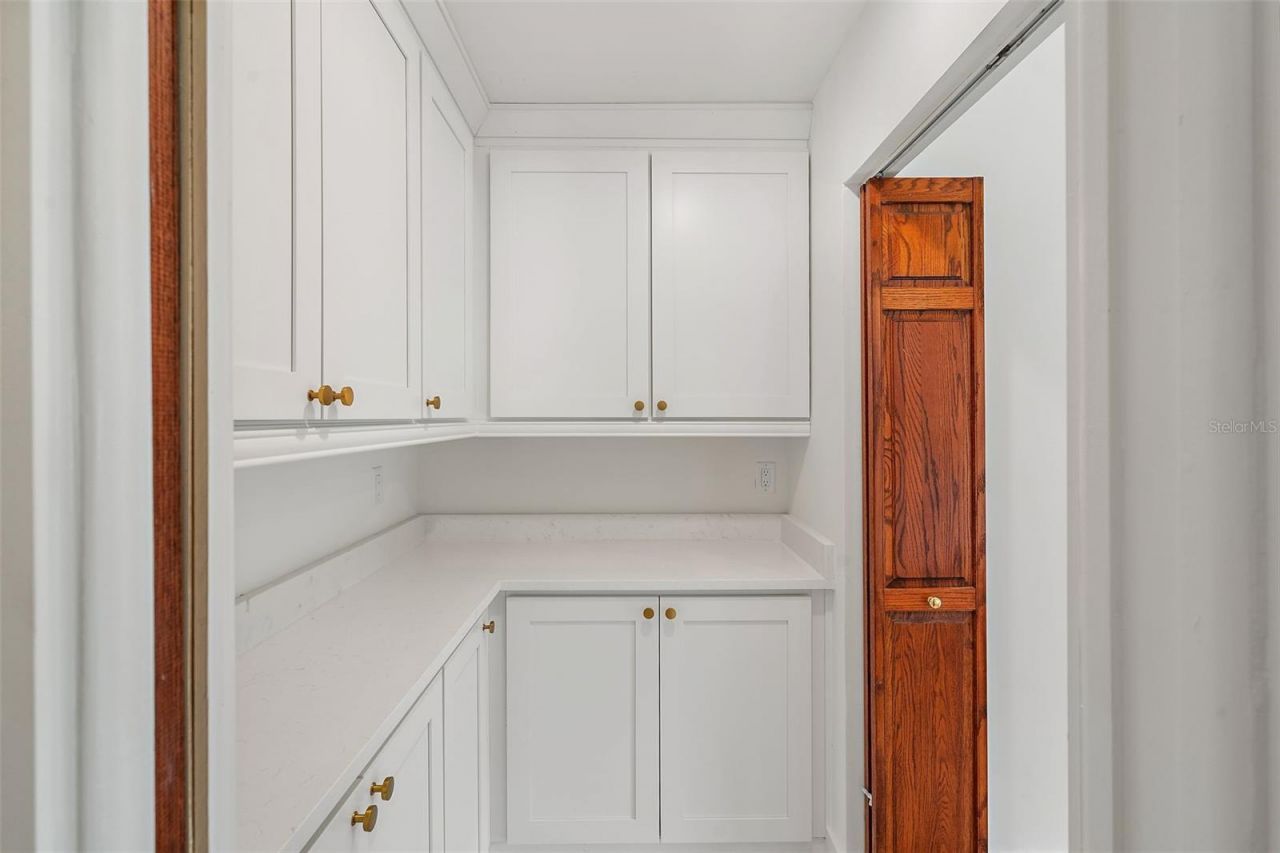 1721 Allens Creek Drive, Clearwater, FL 33764 Photo