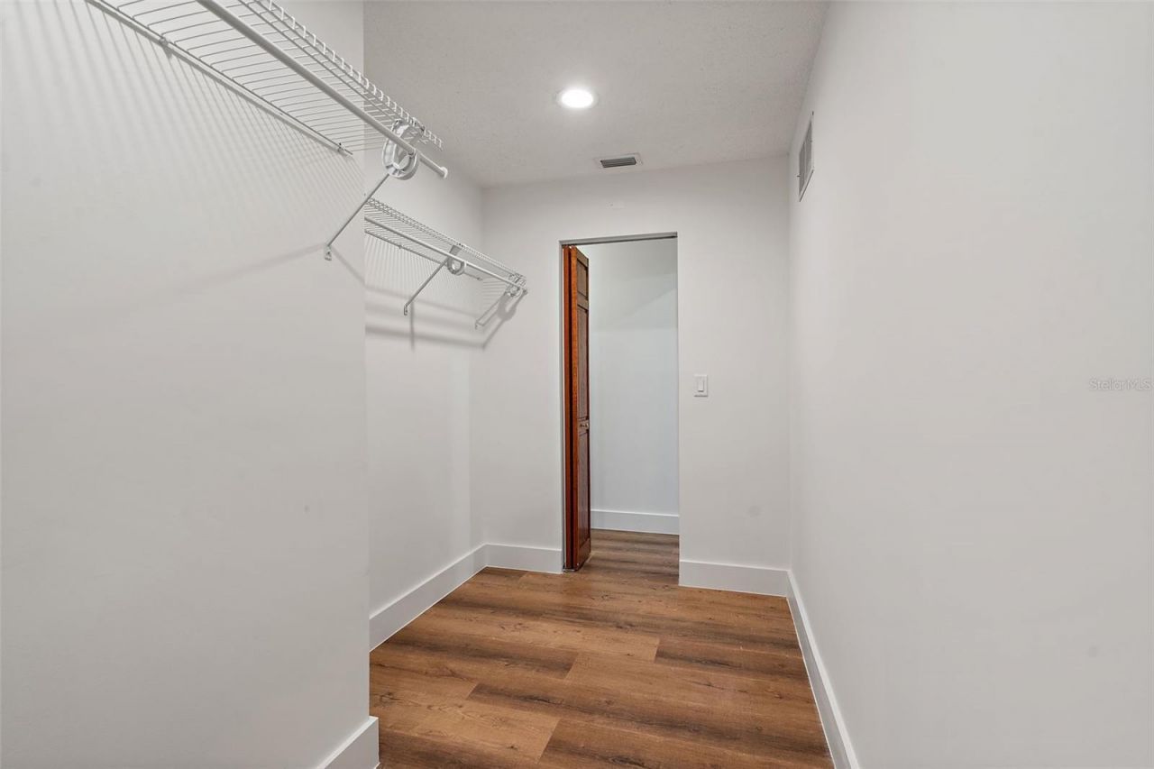 1721 Allens Creek Drive, Clearwater, FL 33764 Photo