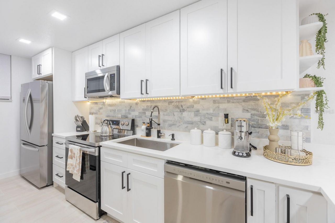 701 S Atlantic Avenue, Unit UT21, New Smyrna Beach, FL 32169 Photo