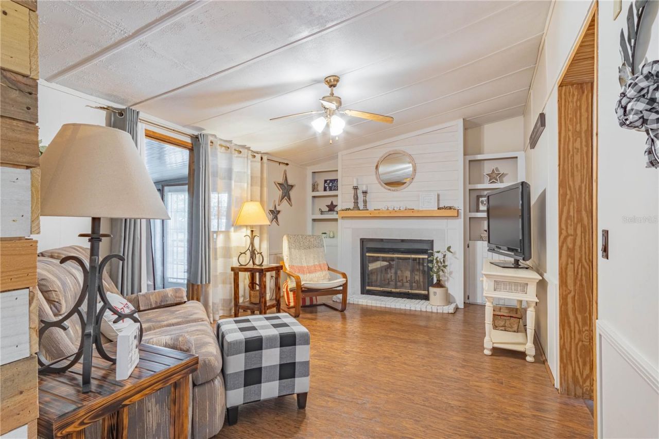 2634 Cr 416n, Lake Panasoffkee, FL 33538 Photo