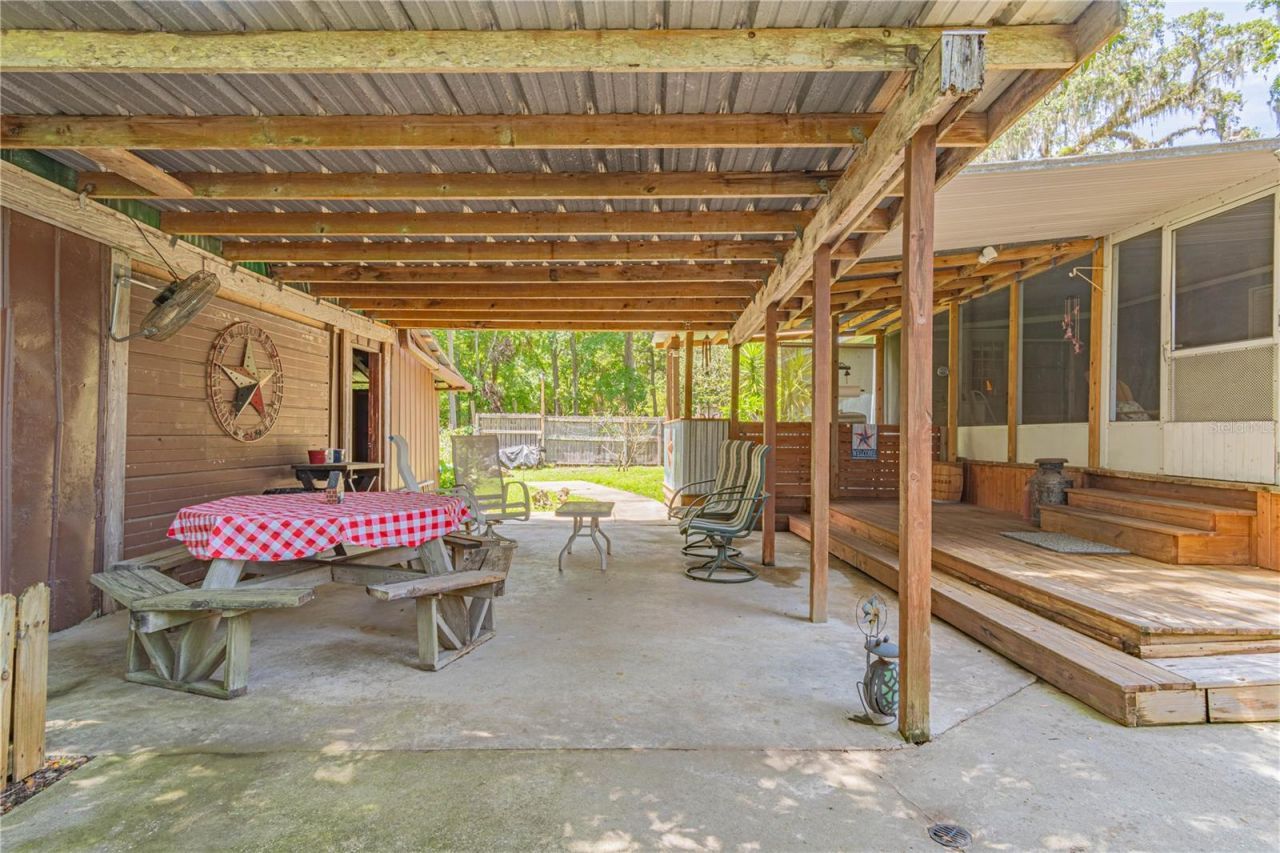 2634 Cr 416n, Lake Panasoffkee, FL 33538 Photo