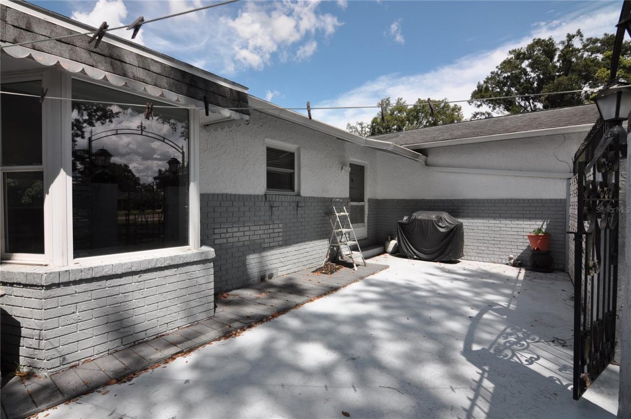 38819 Otis Allen Road, Zephyrhills, FL 33540 Photo