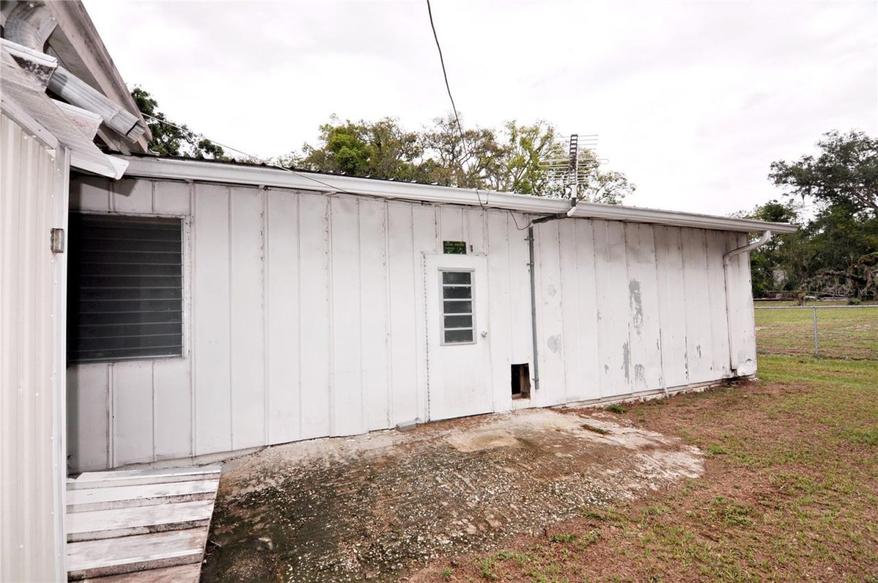 38819 Otis Allen Road, Zephyrhills, FL 33540 Photo