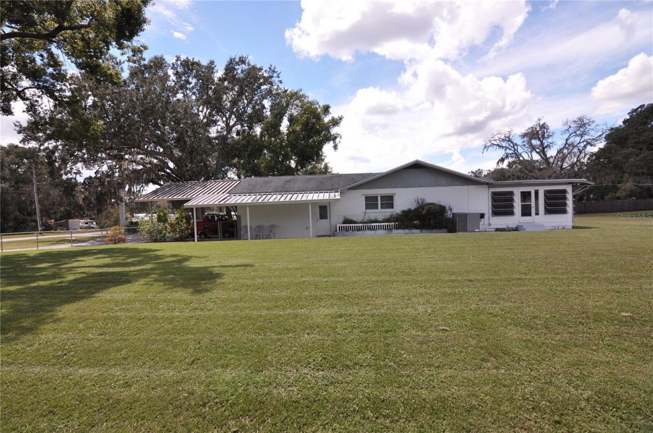 38819 Otis Allen Road, Zephyrhills, FL 33540 Photo