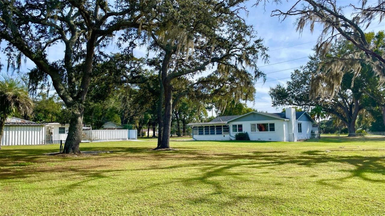 38819 Otis Allen Road, Zephyrhills, FL 33540 Photo