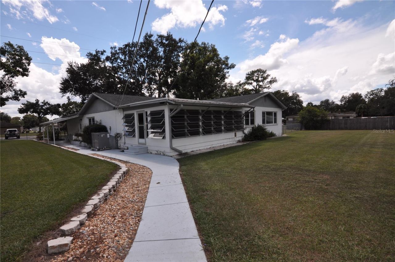 38819 Otis Allen Road, Zephyrhills, FL 33540 Photo