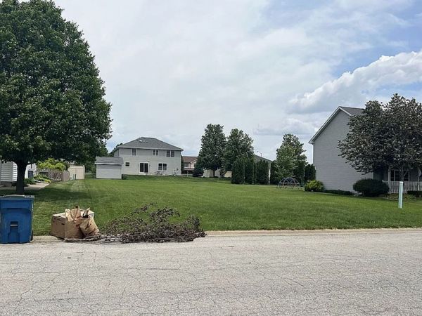 1802 Derby Drive, Bourbonnais, IL 60914