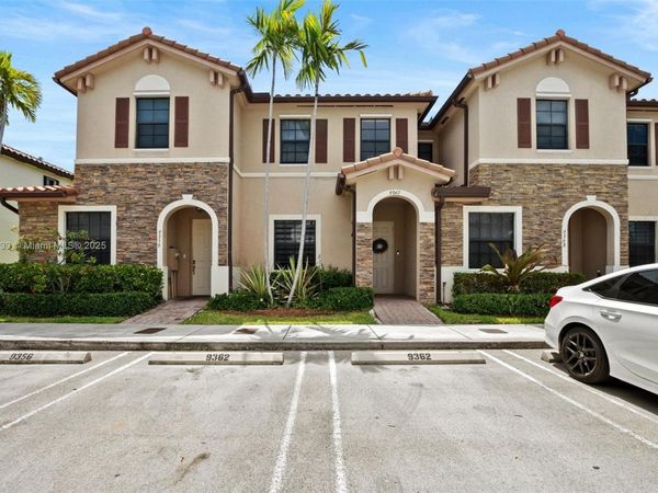 9362 W 33rd Ln, Hialeah, FL 33018