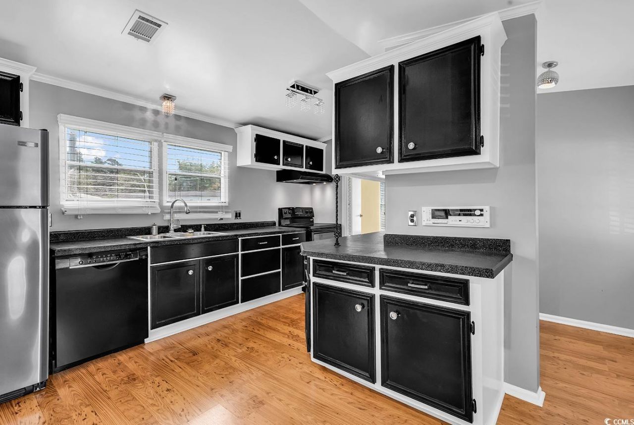 2100 Highway 15 Photo 14