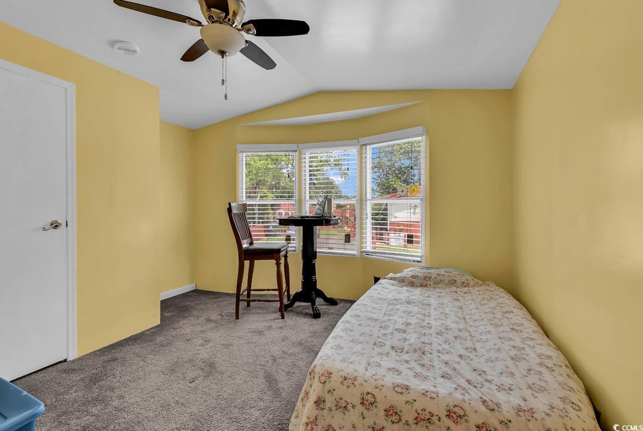 2100 Highway 15 Photo 7