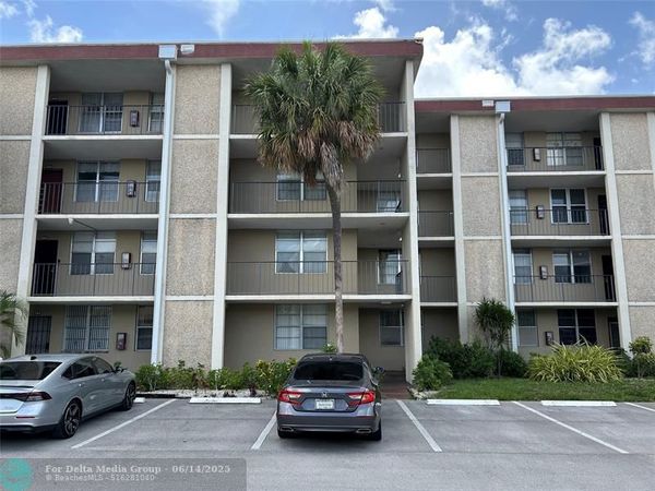 2601 NW 48th Ter, Unit 143, Lauderdale Lakes, FL 33313