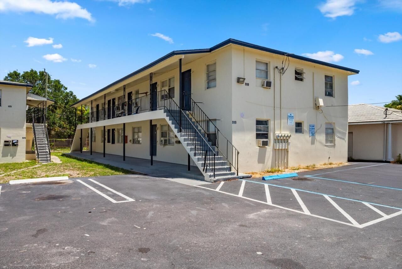 919 6th Street, Unit 1-5, West Palm Beach, FL 33401 Photo