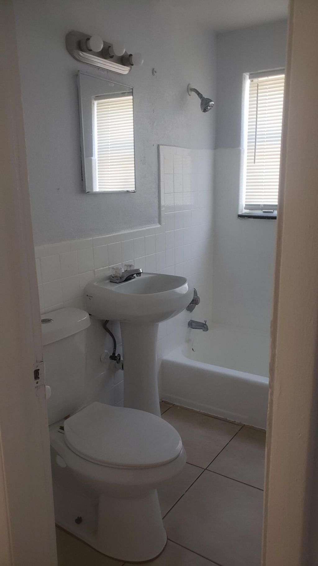 925 6th Street, Unit 1-4, West Palm Beach, FL 33401 Photo