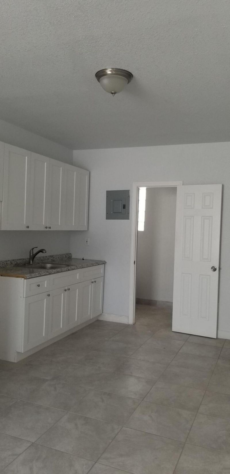 700 N Tamarind Avenue, Unit 1-12, West Palm Beach, FL 33401 Photo