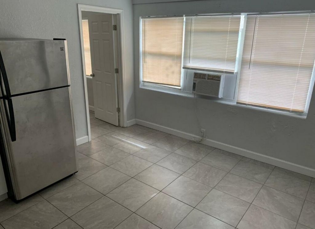 700 N Tamarind Avenue, Unit 1-12, West Palm Beach, FL 33401 Photo